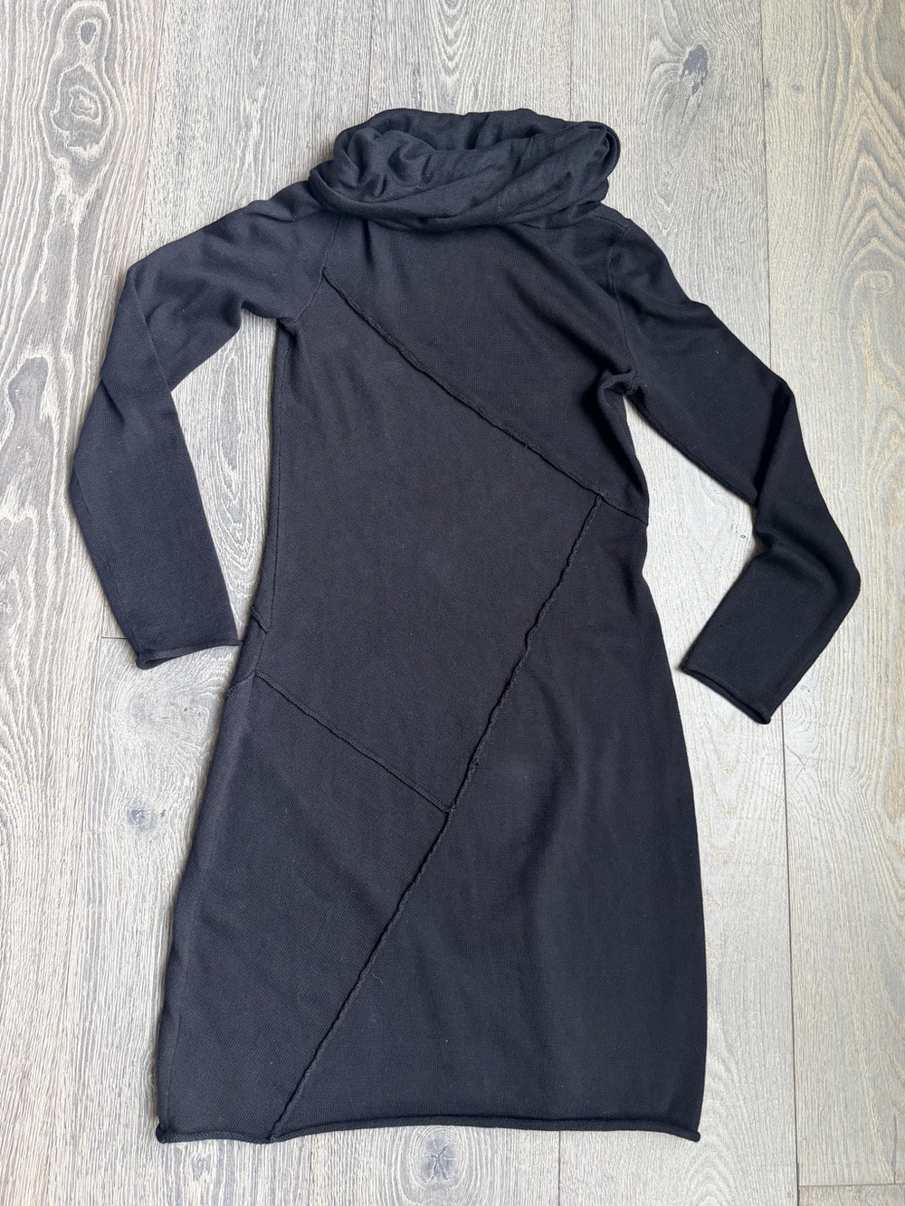 Athleta Camber Cowl Neck Long Sleeve Sweater Dress in Black Size Small